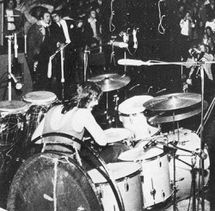 Bonham_playing_natal_congas_2