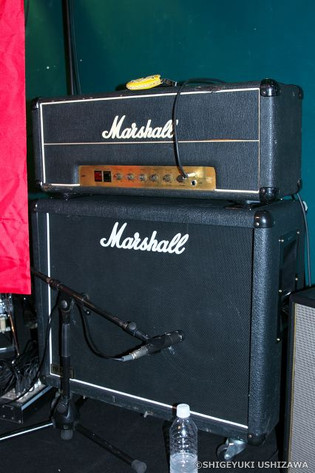 150v