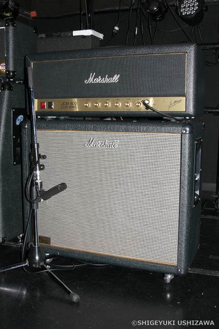 150v