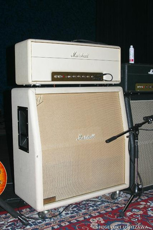250v