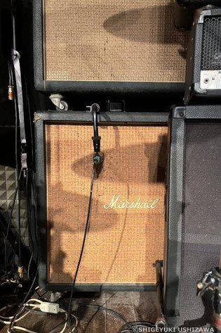 120v