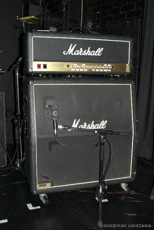 150v