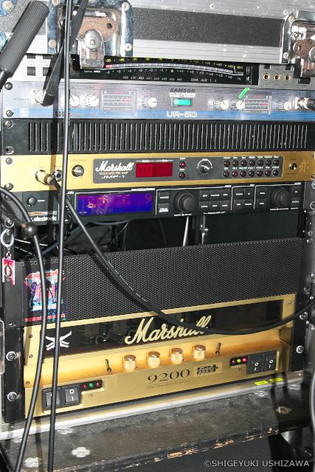 150v